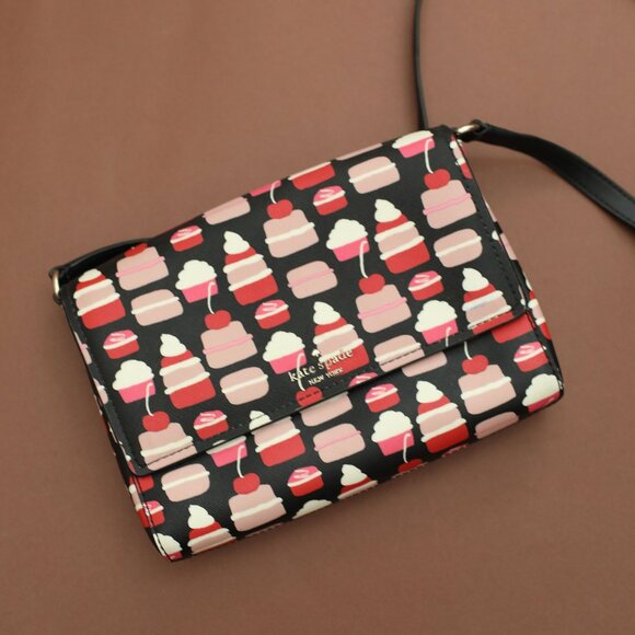 Kate Spade Pastries & Cupcakes Bag - fun print crossbody - Picture 4 of 9